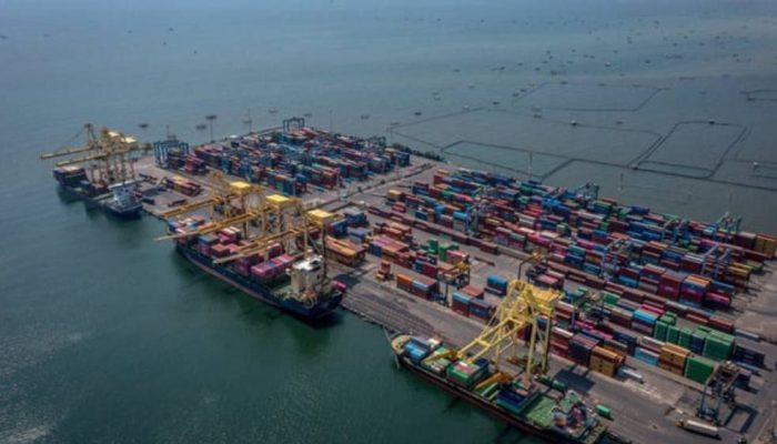 Tarif Trump 19%: Ekspor Indonesia Belum Terdampak Signifikan, Antisipasi September.