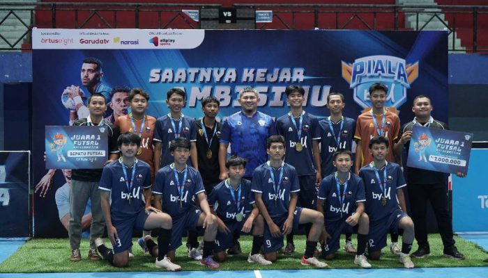 “SMKN 2 Surabaya Raih Juara Piala by.U 2025 Surabaya Series”
