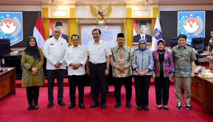 Pemerintah Tunjuk Banyuwangi sebagai Model Digitalisasi Bansos Nasional