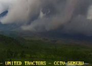 Waspada Aktivitas Semeru, Awan Panas Guguran Meluncur 4 Kilometer