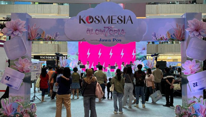 KOSMESIA Rayakan HUT ke-7 Lewat Pameran GLOW7OPIA di Pakuwon Mall Surabaya