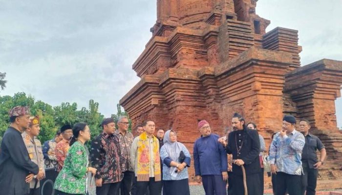 Candi Jabung Probolinggo Dapat Apresiasi Menbud Fadli Zon