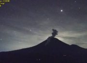 Semeru Meletus, Awan Panas Luncur 2,5 Km ke Besuk Kobokan