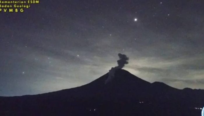 Semeru Meletus, Awan Panas Luncur 2,5 Km ke Besuk Kobokan