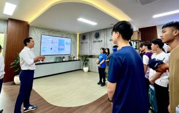 Go Internasional, Terminal Teluk Lamong Sambut Kunjungan Edukatif Queensway Secondary School Singapura