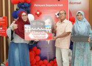 Keberuntungan Ramadan, Pelanggan Telkomsel Asal Magetan Menang Umrah