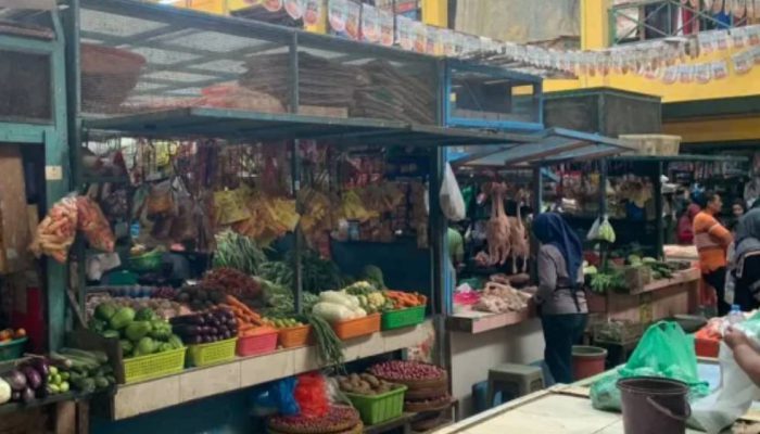 Libur Sekolah, Pedagang Pasar di Surabaya Keluhkan Penurunan Omzet hingga 50 Persen