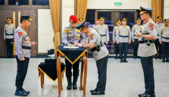 Kapolri Pimpin Sertijab Enam Kapolda, Berikut Daftar Pejabat yang Dilantik