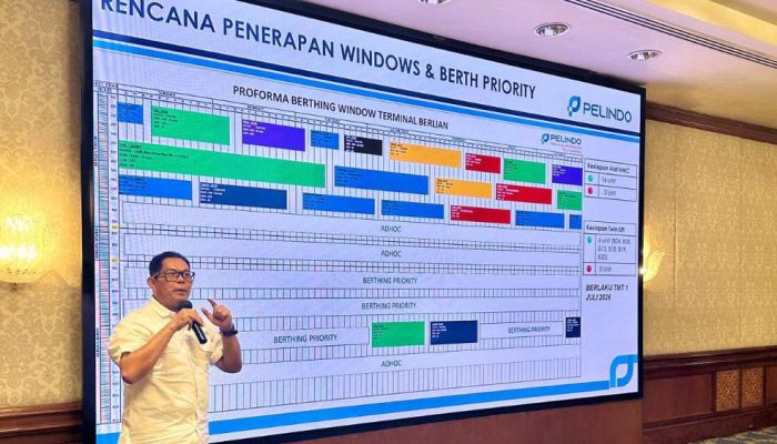 TTL Percepat Arus Logistik Nasional dengan Penerapan Berthing Window di TPK Berlian