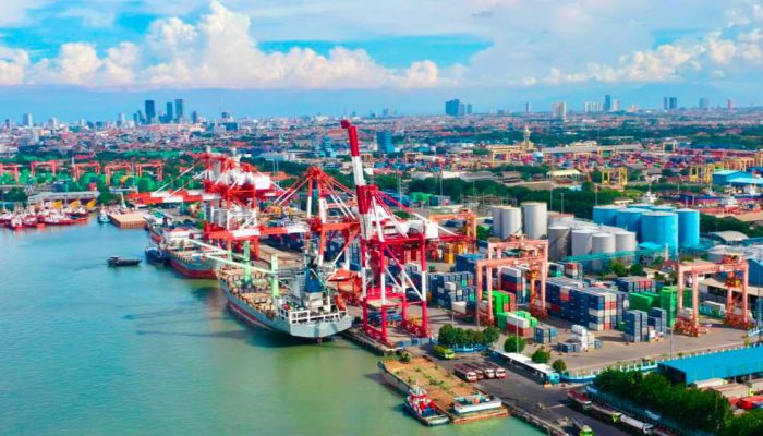 Semester I 2026, Arus Peti Kemas Terminal Teluk Lamong Group Tumbuh 13,3 Persen Tembus 1,4 Juta TEUs