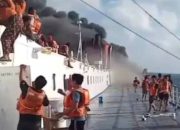 KMP Mutiara Santosa 2 Terbakar di Perairan Utara Madura, Sekitar 250 Penumpang Dievakuasi