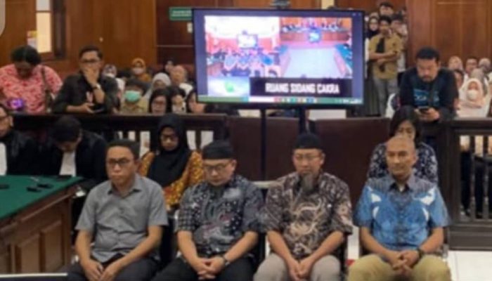 Tuntutan 2 Tahun, Enam Terdakwa Korupsi Pelindo dan APBS Dijatuhi Vonis 4 Tahun