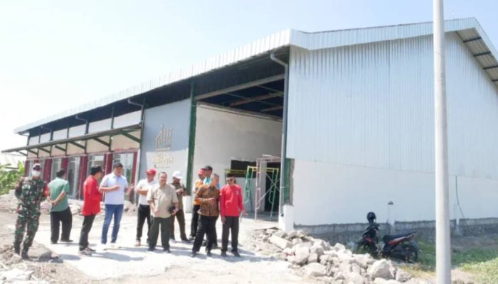 Perkuat Ekonomi Desa, Sidoarjo Perlebar dan Paving Jalan Menuju KDMP Ngingas