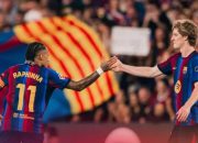 Brace Raphinha-Yamal Bawa Barcelona Menang Telak 5-2 atas Rayo Vallecano