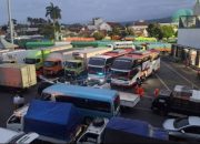 Macet hingga 6 Km, Polda Jatim Perkuat Pengamanan Jalur Pelabuhan Ketapang