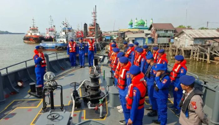 Polri Kerahkan 3 Kapal Polisi Cari Korban KM Virgo Transport 8, 118 Orang Masih Hilang