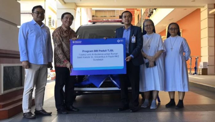BRI Peduli Serahkan Ambulans ke RKZ Surabaya untuk Optimalkan Layanan Kemanusiaan